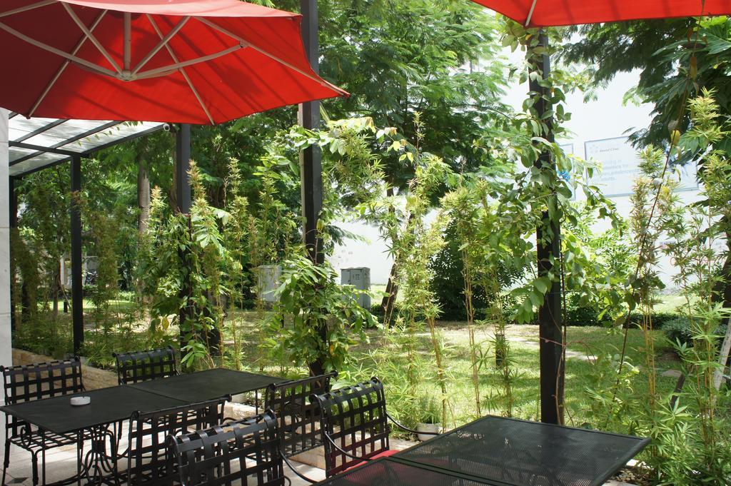 Hotel L'Odeon Phu My Hung Ho Chi Minh Zewnętrze zdjęcie