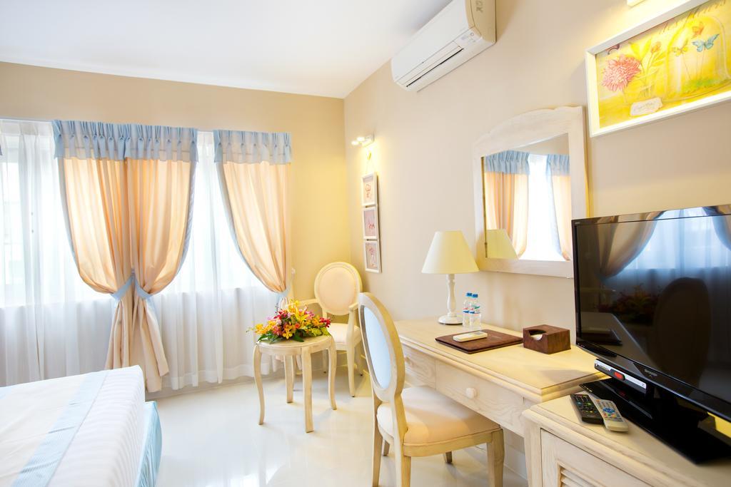 Hotel L'Odeon Phu My Hung Ho Chi Minh Zewnętrze zdjęcie
