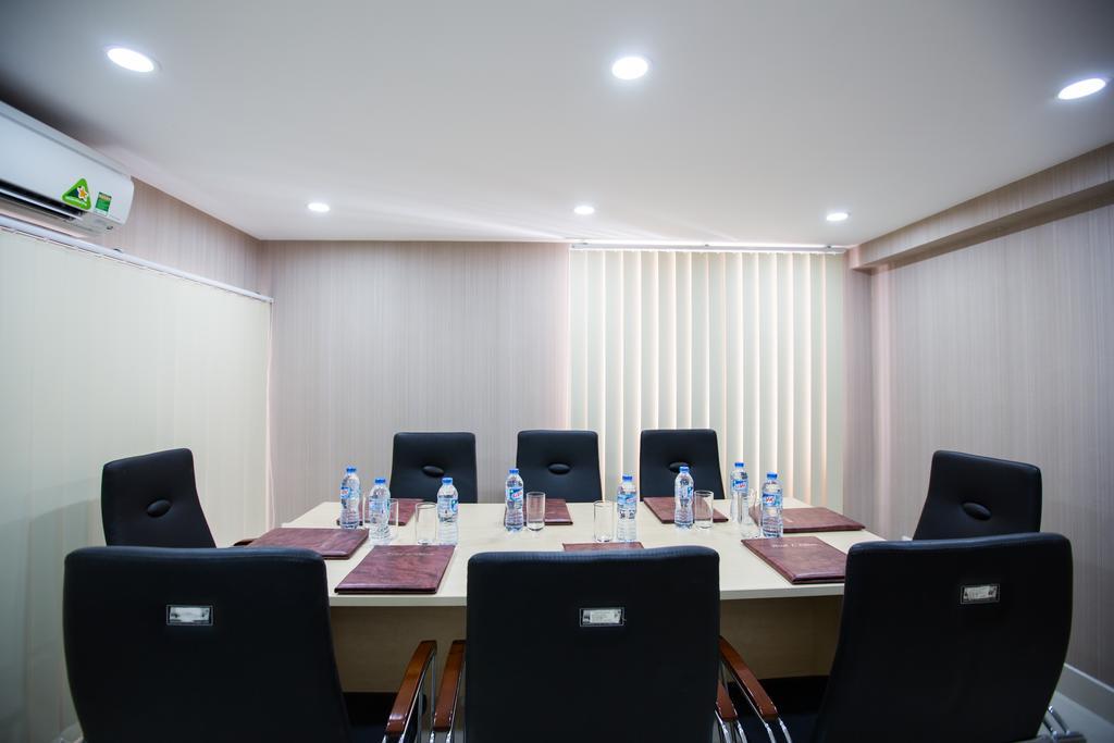 Hotel L'Odeon Phu My Hung Ho Chi Minh Zewnętrze zdjęcie