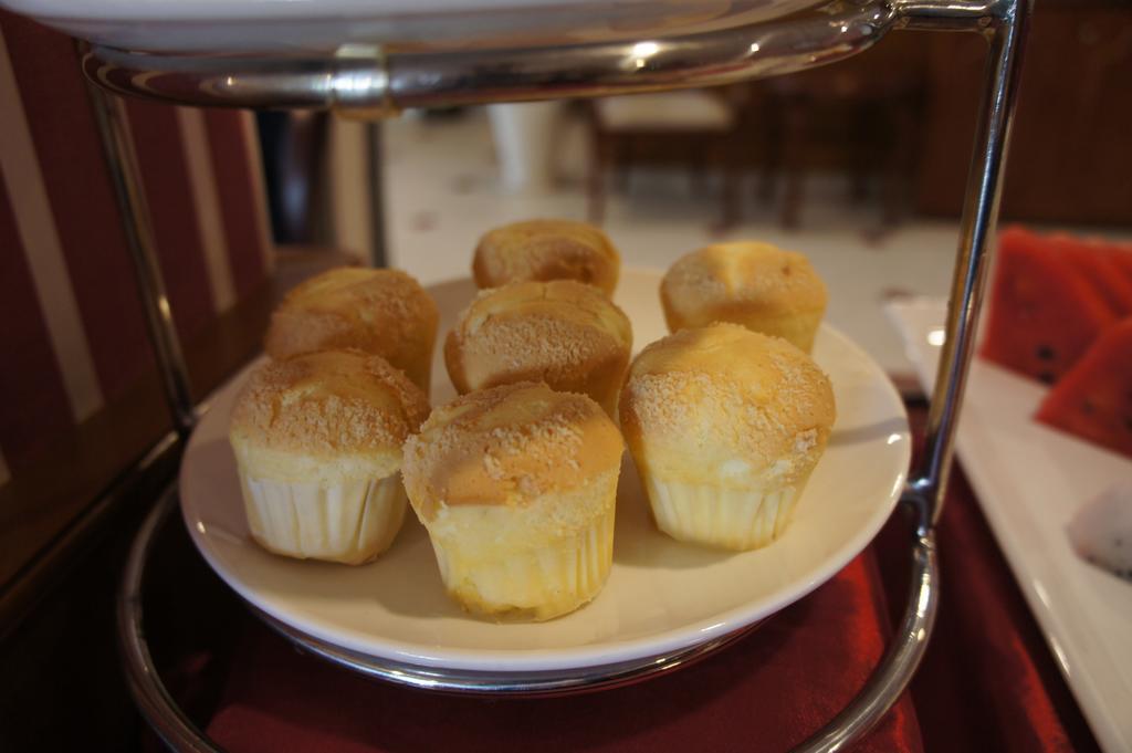 Hotel L'Odeon Phu My Hung Ho Chi Minh Zewnętrze zdjęcie